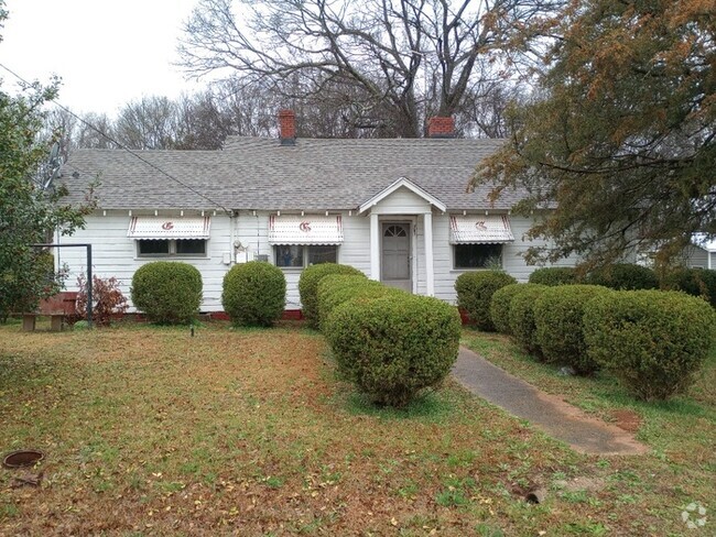 Building Photo - 303 Clemson Ave Rental