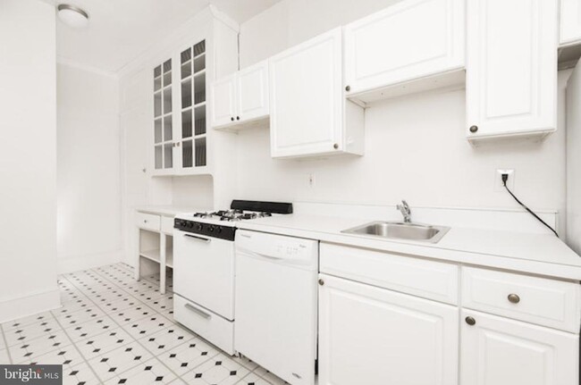 Photo - 235 S 15th St Apartment Unit 601
