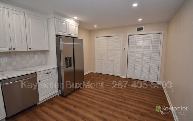 Photo - 4 W Oakland Ave Unidad #2A