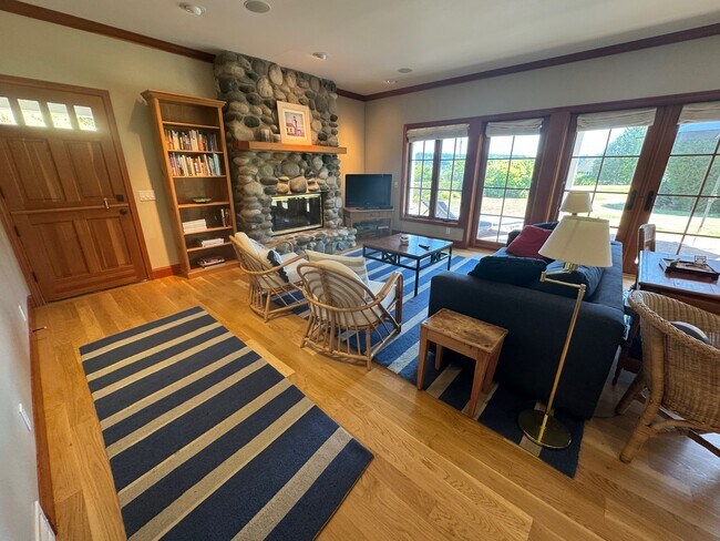 Photo - 24029 99th Ave SW