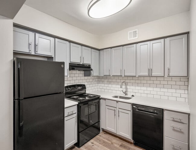 40-web-or-mls-apartment-3-5-2