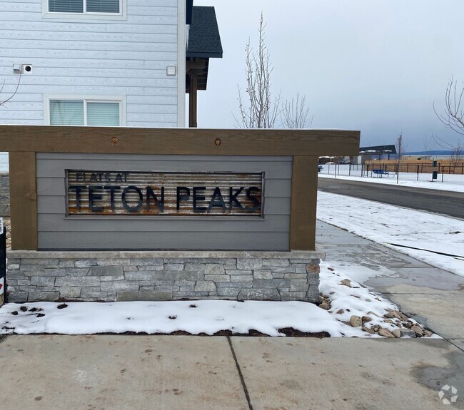 Building Photo - Driggs - New Flats at Teton Peaks Unit 204 Rental