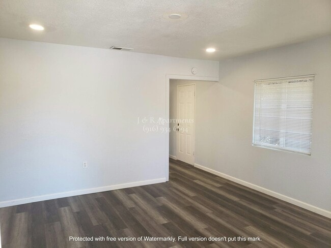 Photo - 3840 Walnut Ave