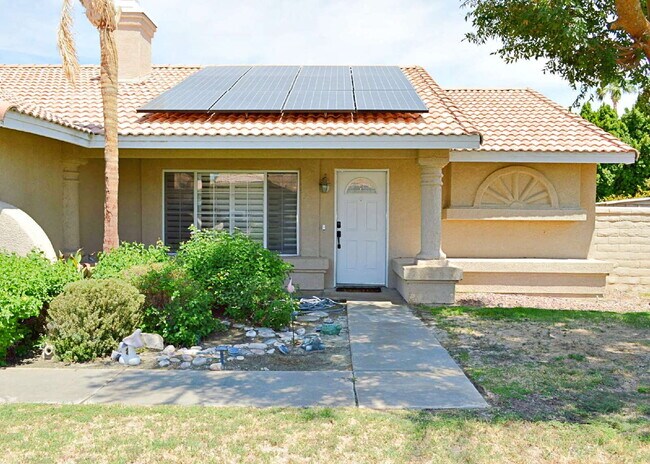 "Charming Oasis: 3-Bedroom Cathedral City Retreat with Pool, Fireplace, and Granite Kitchen!"