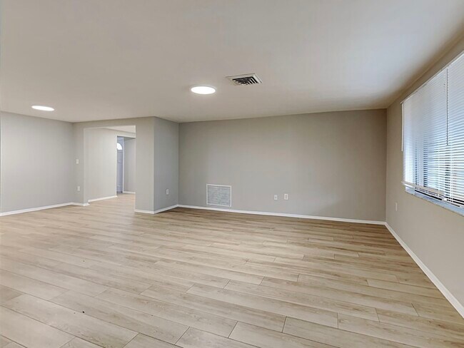 Photo - 6116 1st Ave