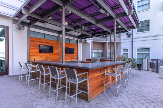 Photo - 4123 Cedar Springs Rd Unidad 645