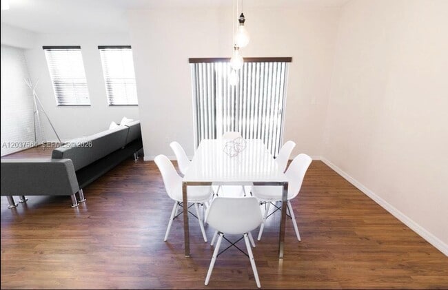 Photo - 10805 NW 89th Terrace Unit 202-4