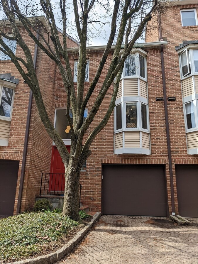 Photo - 102 Forest St Unidad 102