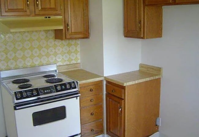 Photo - Move In Ready 3 Bed 1 Bath Rental