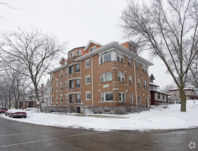 Building Photo - 151 E Gilman St