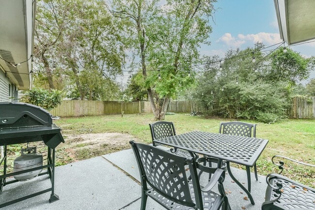 Photo - 5650 Ludington Dr