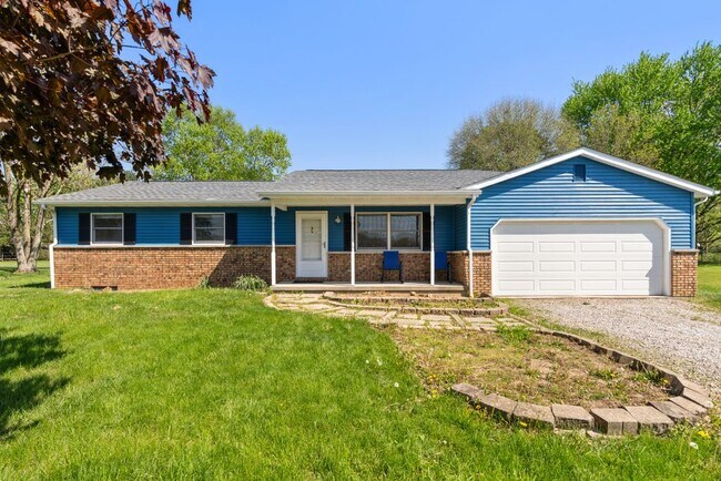 Photo - 270 W Orange Rd