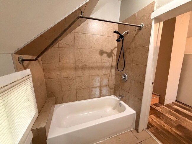 Photo - 1623 Maple St Unit #2