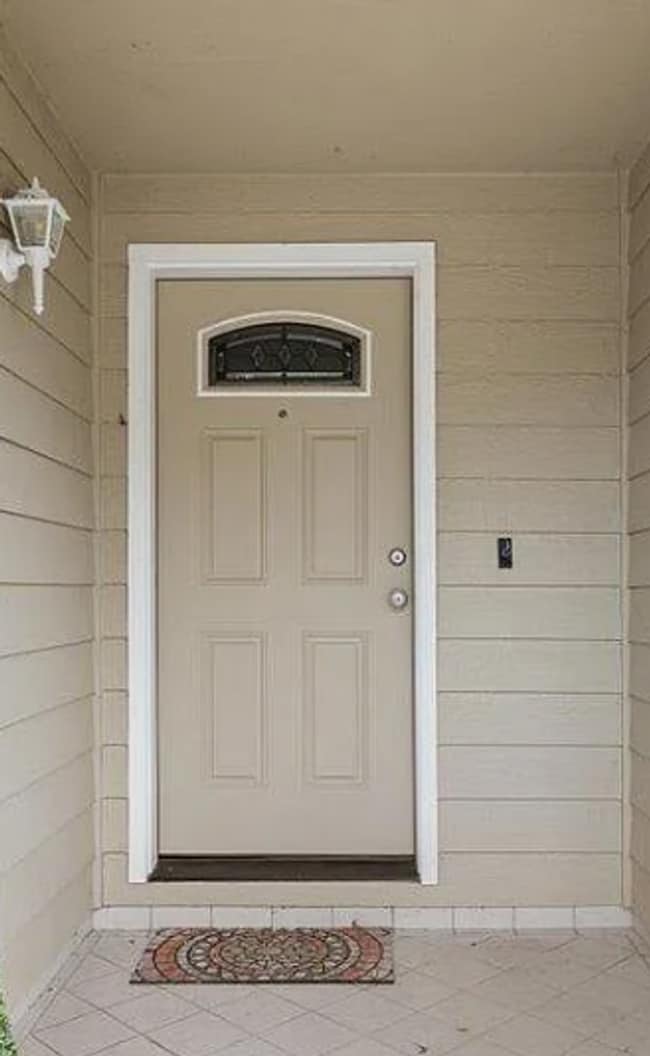 Photo - 3BED2BATH - NEWLY REMODELED, 2CAR GARAGE, LARGE FENCED YARD, WASHER/DRYER