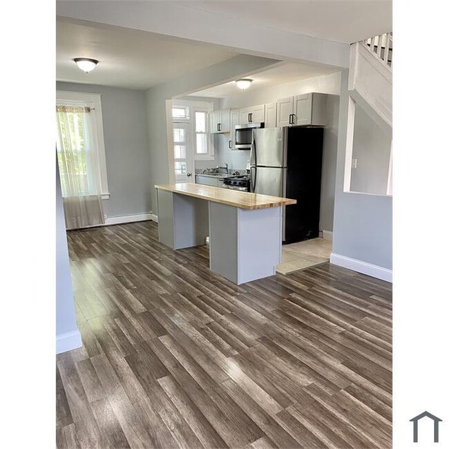 Photo - 3 Bedroom Plus Den