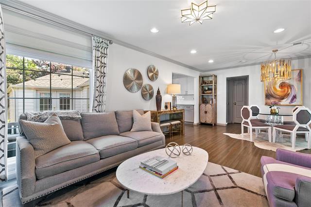 Photo - 5921 Kenwood Ave