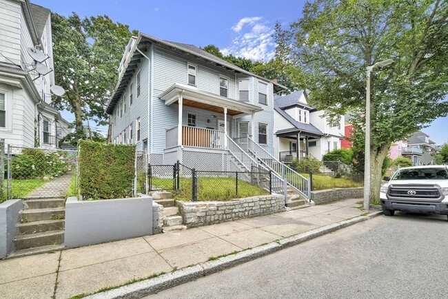Photo - 102 Radcliffe St Apartment Unit 1