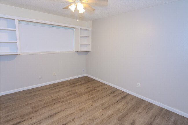 Photo - 116 White Cedar St