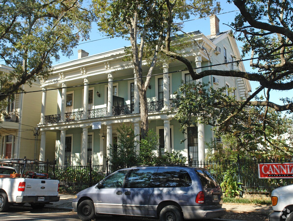 Photo - 2331-2333 Magazine St