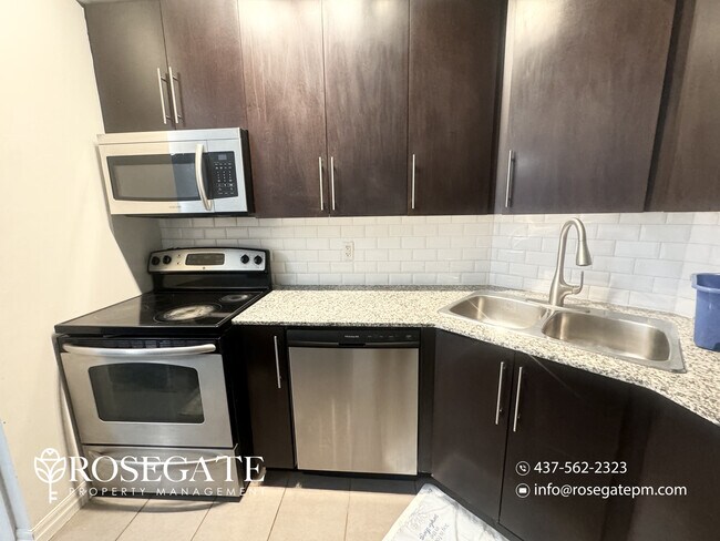 Photo - Modern 1-Bedroom Condo with 1.5 Bathrooms & Balcony – Mississauga | 1 Month Rent Free Unit 204