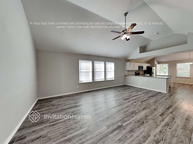 Photo - 7041 Meandering Creek Ln
