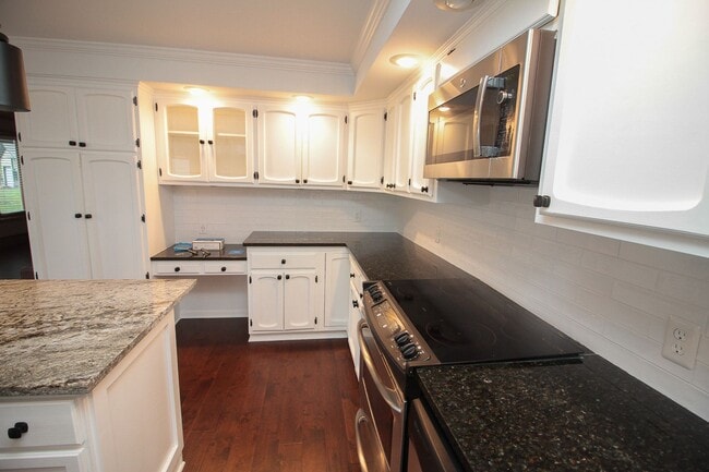 Photo - Lake Minnetonka Lakeshore!!