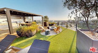 Photo - 3800 Mentone Ave