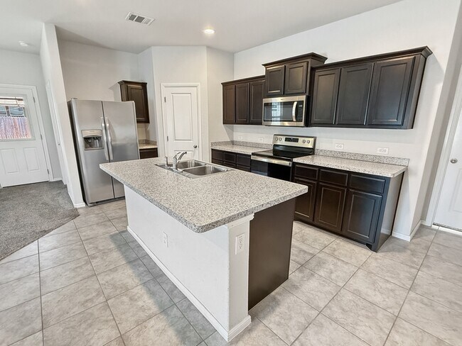 Photo - 908 Whisper Spgs Ct