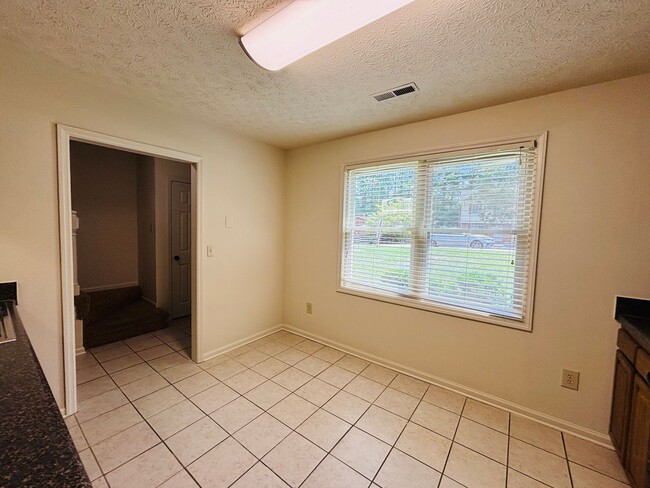 Photo - 1704 Emerald St