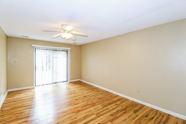 Photo - 1611 Oaken Bucket Dr