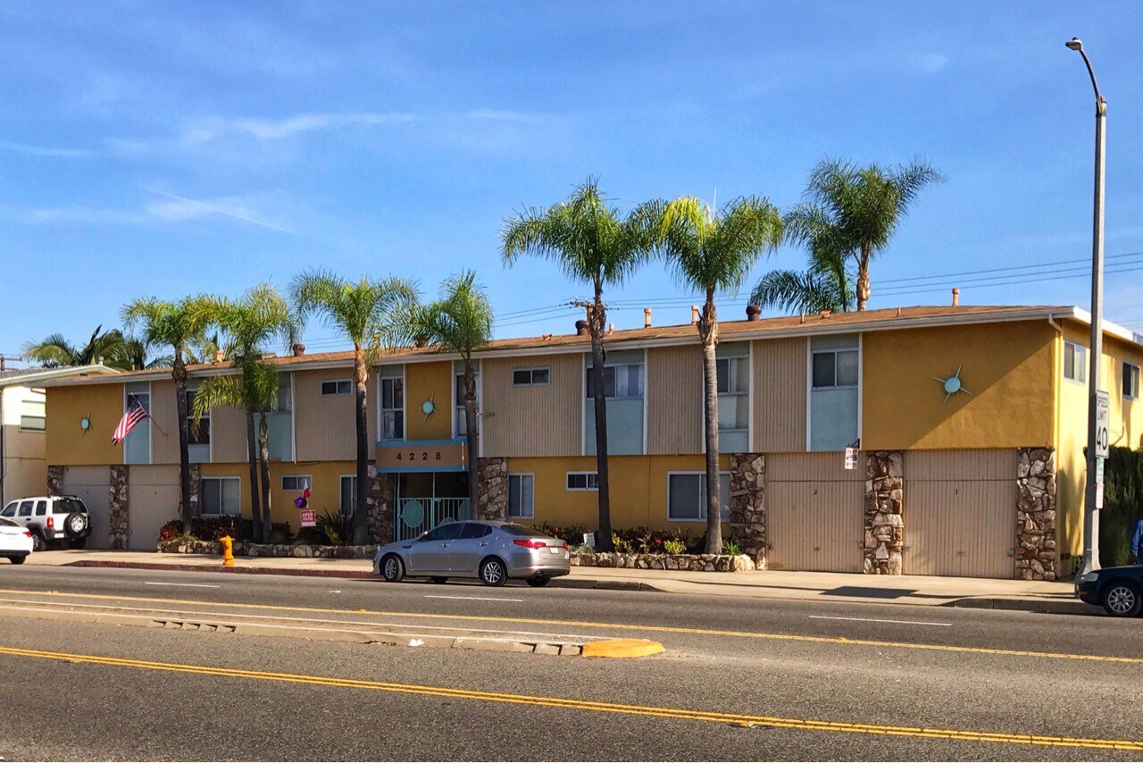 Photo - 4228 N Lakewood Blvd