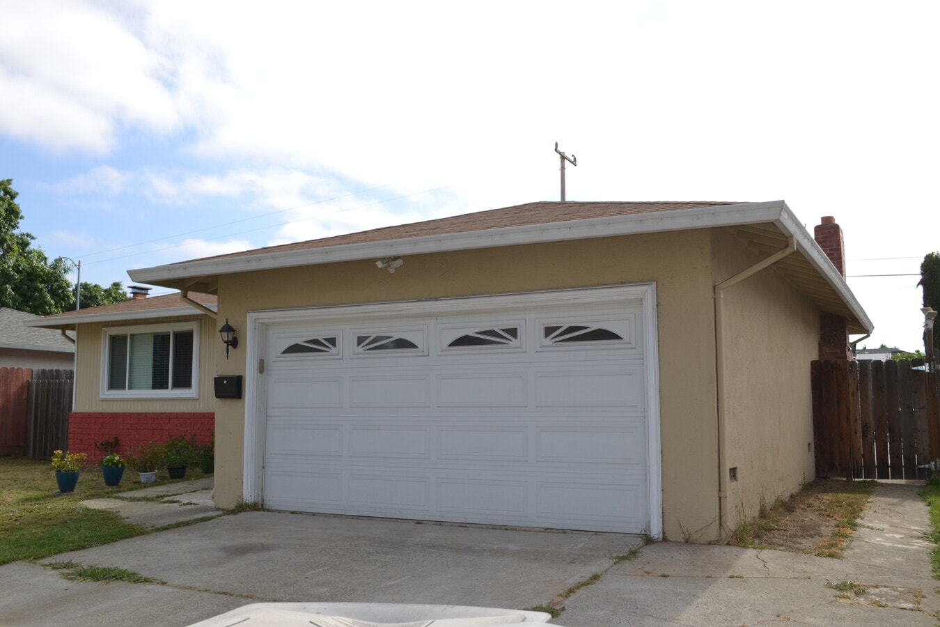 Photo - 40281 Pacific St