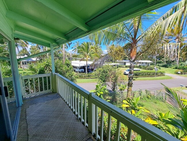 Photo - Large Studio w/Lanai Unit 7
