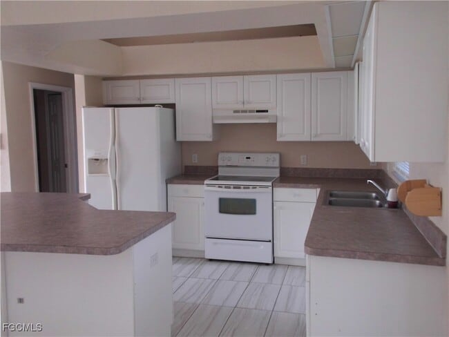 Photo - 845 Wolverine St E