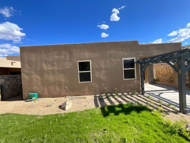 Photo - Beautiful Home Located in the Heart of growing Las Cruces