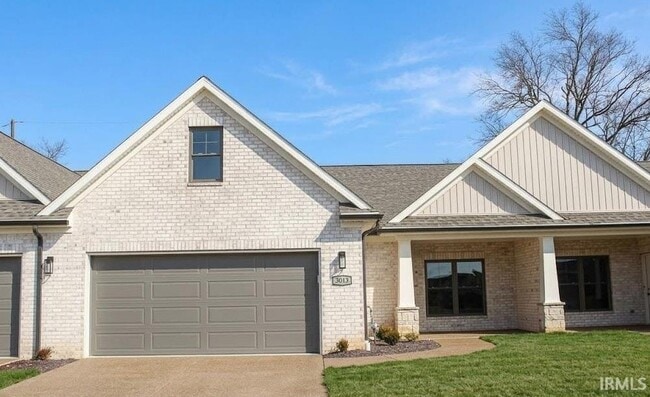 Building Photo - 3000 White Oak Trl