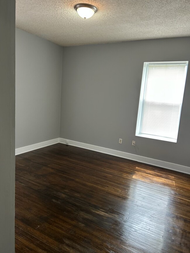 Photo - 5934 Plymouth Ave Unit Spacious Duplex