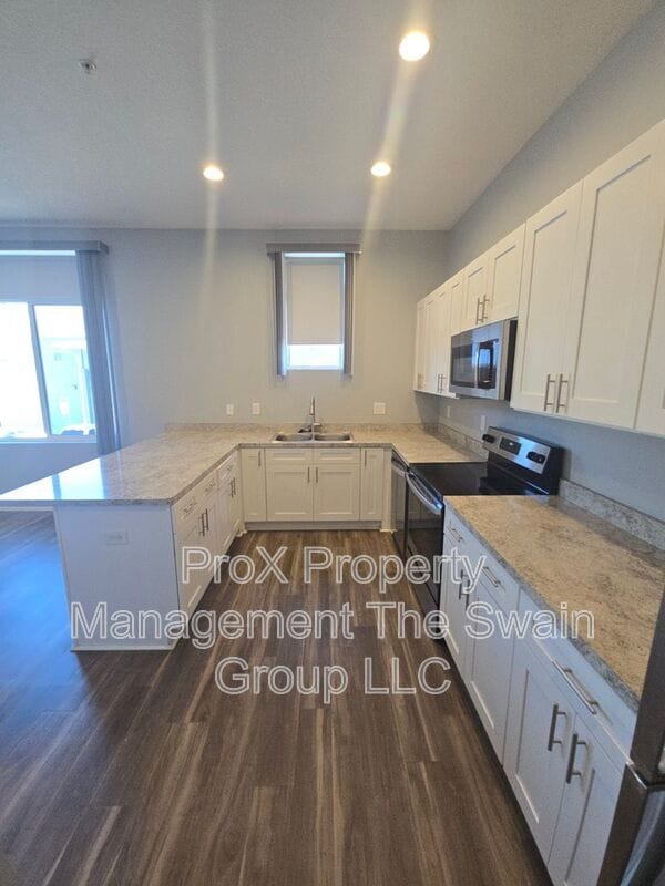 Photo - 760 Ave C SW Unit 205