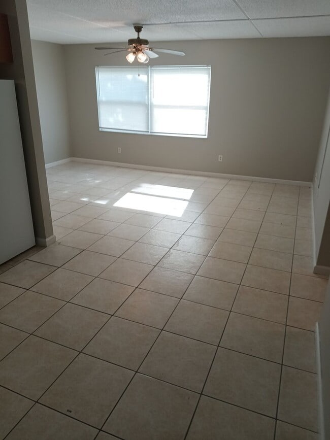 Photo - 1902 Honour Rd Unit 24