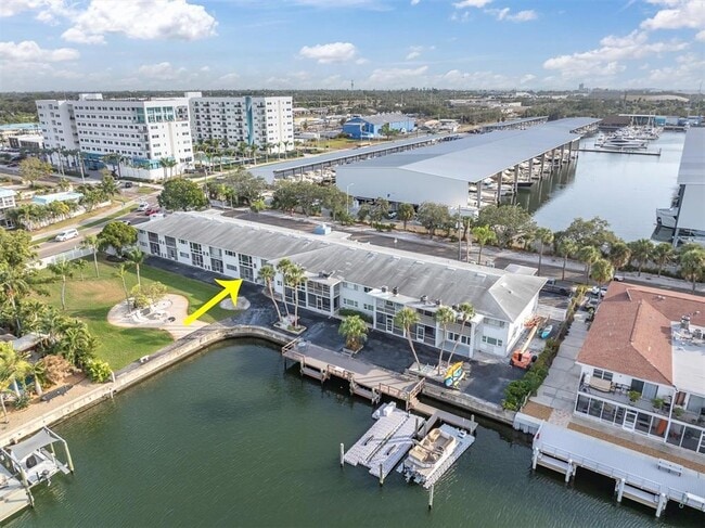 Building Photo - 3717 46th Ave S Unit 6