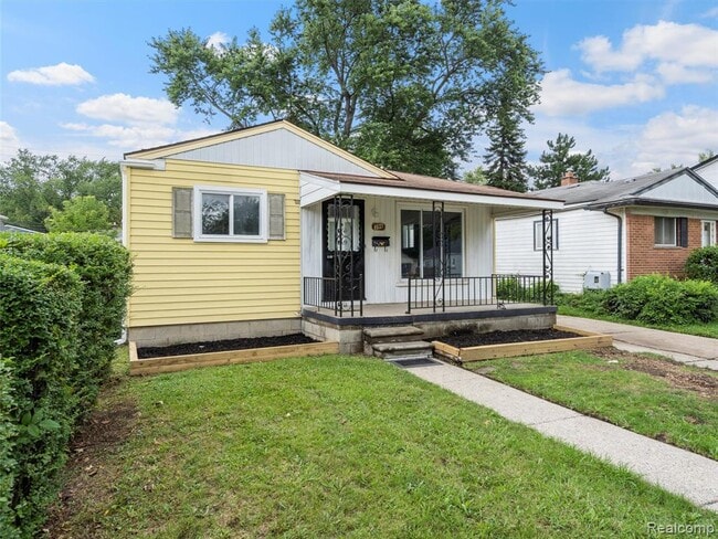 Photo - 396 W Pearl Ave