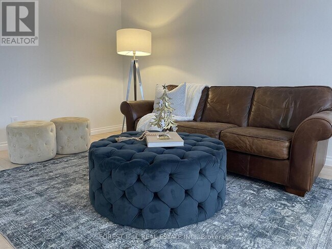 Photo - 609 Millbank Dr