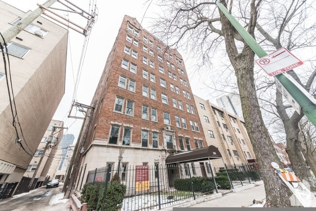 Photo - 935 W Winona St Unit 810