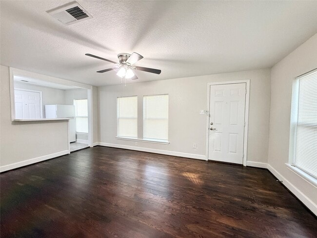 Photo - 620 E Magnolia St