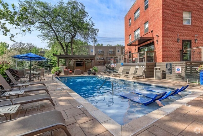 Building Photo - Infinity at Plaza West Rental