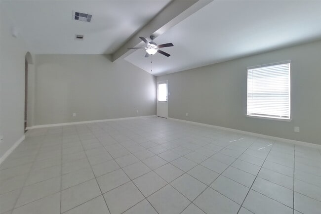 Photo - 417 Palomino Stand Dr