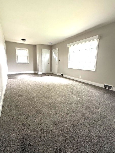 Building Photo - 707 Green Ridge Ave