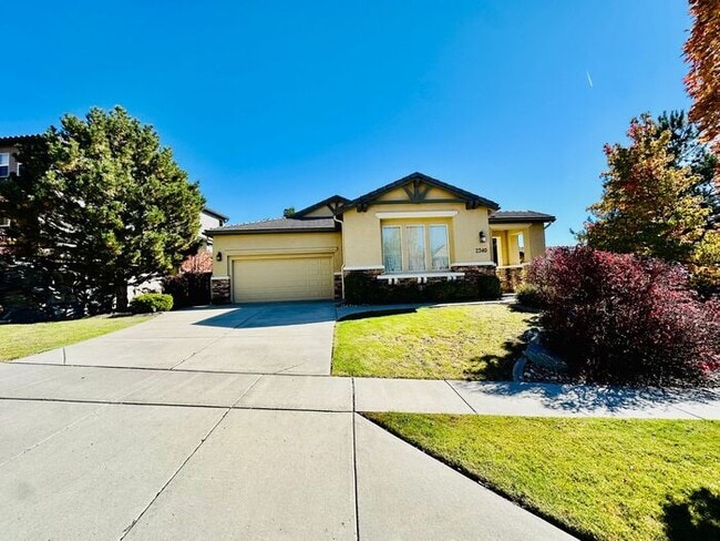 Photo - 2340 Hickory Hill Way