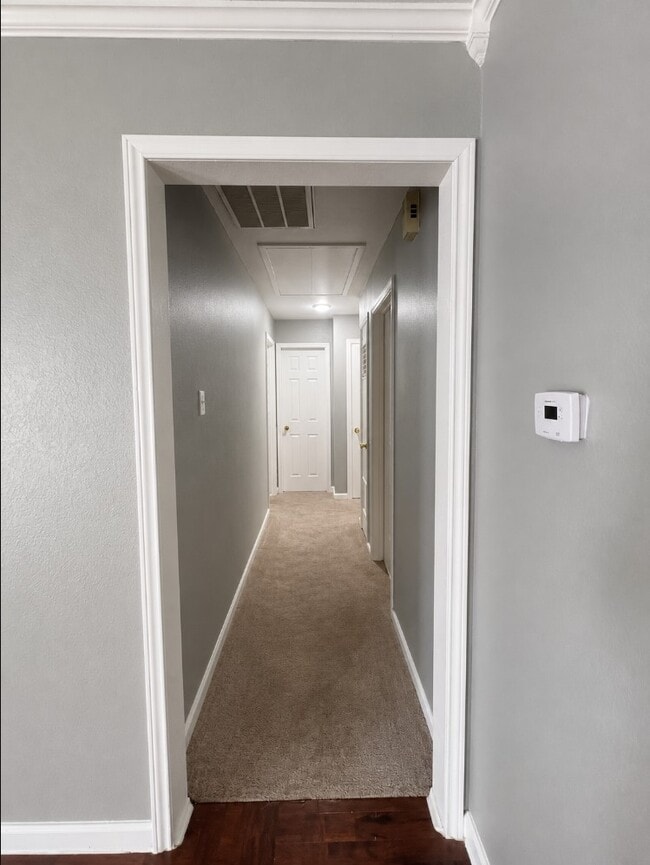Photo - 1325 Northbrook Dr