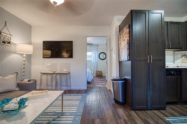 Building Photo - 3914 Bowser Ave Unit 203 Rental